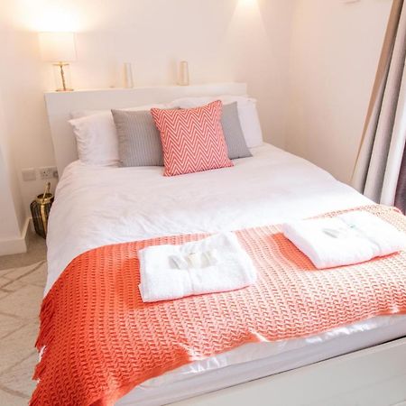 The New52 Oxford By 360Stays - Bespoke 2 Bed Luxury Apartment In The Heart Of Oxford City Centre With Parking Exterior foto